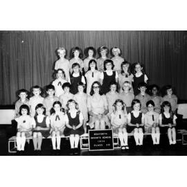 Seaforth Infants School pupils, Class 2O, 1974
