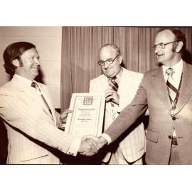 Manly Councils Mr Hay and Mayor Bill Manning, 1976