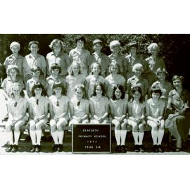 Seaforth Public School pupils, Class 5M,1977