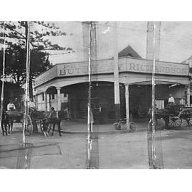Shop at corner Darley Road and The Corso, Manly