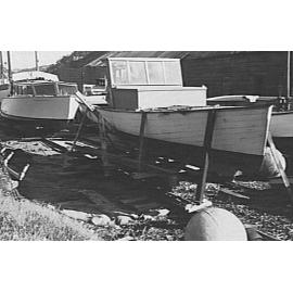 Boats and boatsheds at The Spit