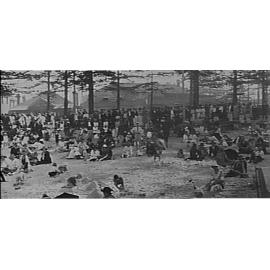 Crowd on sand, Manly Beach