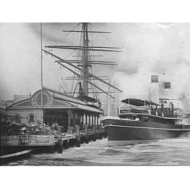 The "Brighton" Ferry coming into Circular Quay