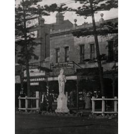 The Corso, shows one of the "Four Seasons" statues c 1912