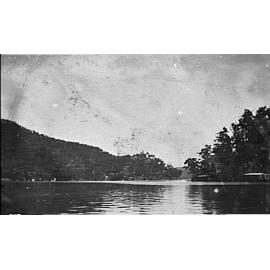 View along Cowan Creek, shows houseboats and bushland, c 1920