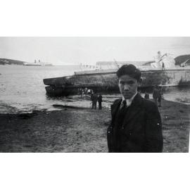 Dutch submarine aground at Fairlight, John Short in foreground