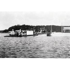 The Punt at The Spit
