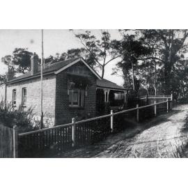 Parkin family home, 18 Lower Beach St, on cnr Woodland Street, Manly
