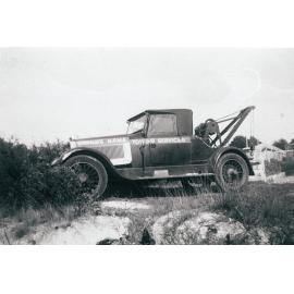 Tow truck belonging to Tom Wenham in Clontarf Street, Seaforth