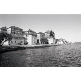 Residential flats along the Eastern Shore of Manly Cove, 1991