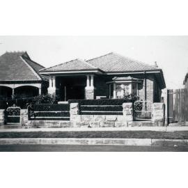 House in Crescent St, Fairlight, 1950