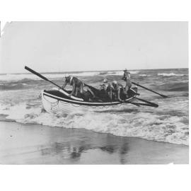Surfboat crew South Curl Curl Surf Life Saving Club