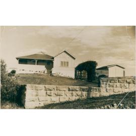 Residence thought to be Lynn Ridge, 16 Hilltop Crescent, Fairlight, c1940s