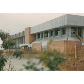 Exterior view of Warringah Aquatic Centre in Frenchs Forest