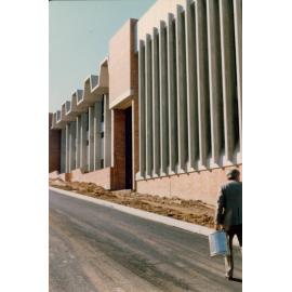 Exterior view of Warringah Aquatic Centre in Frenchs Forest