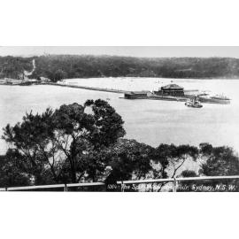 Punt Crossing The Spit Middle Harbour