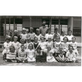 Curl Curl North Infants School, 3rd Class 1954