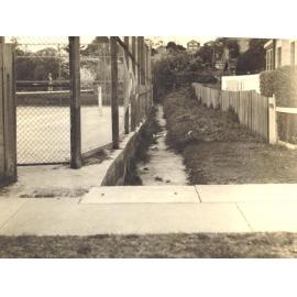 Boyle Street easement, tennis court, Balgowlah, 14 September 1937