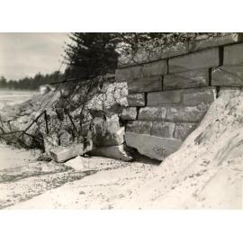 Collapsed section of seawall, North Steyne, Manly, 25th May 1943