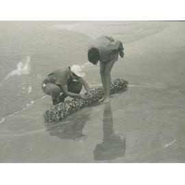Elizabeth Pope and Isobel Bennett