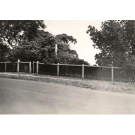 Lauderdale Avenue footpath, Fairlight, 19th March 1941