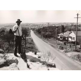 Ganger Thompson in Frenchs Forest Road, Seaforth,  7th October 1949
