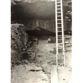 Grandview Grove underside of cliff, Seaforth, 11th February 1947