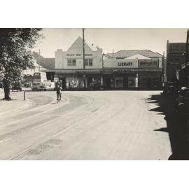 Intersection Belgrave and Raglan Street, Manly, 3rd September 1946