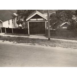 Lauderdale Avenue garage at Cooinoo, Fairlight, 19th March 1941