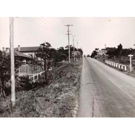 Looking up Frenchs Forest Road, Seaforth, 7th October 1949