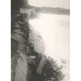 North Steyne collapsed concrete wall, Manly, 24th June 1950