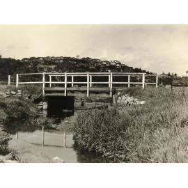 Timber bridge at Condamine Street, Balgowlah, 20th January 1938