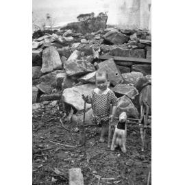 Walter Osborne with his toys at 'La Vista' 62 Alexander Street, Collaroy