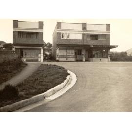 Sydney Road corner with Hope Street, Seaforth, 7th October 1954