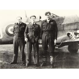 K W Truscott, B E Finucane, Ray E Thorold-Smith, Squadron 452