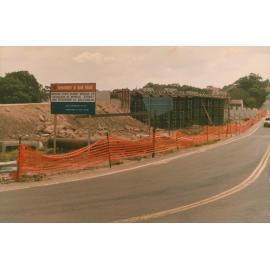 Bridge construction at Burnt Bridge Creek, North Balgowlah, 1984