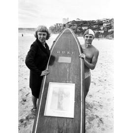 Mrs Nadine Kahanamoku, wife of Duke Kahanamoku, at Freshwater Beach