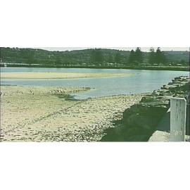 Entrance to Narrabeen Lagoon