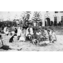 Group of friends, Dee Why Beach