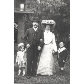 Loebel Family of the Kiosk, Freshwater
